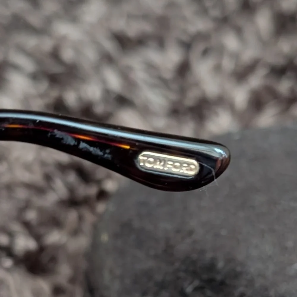 Tom Ford Chick And Stylish Tortoiseshell Sunglasses - Picture 7 of 10